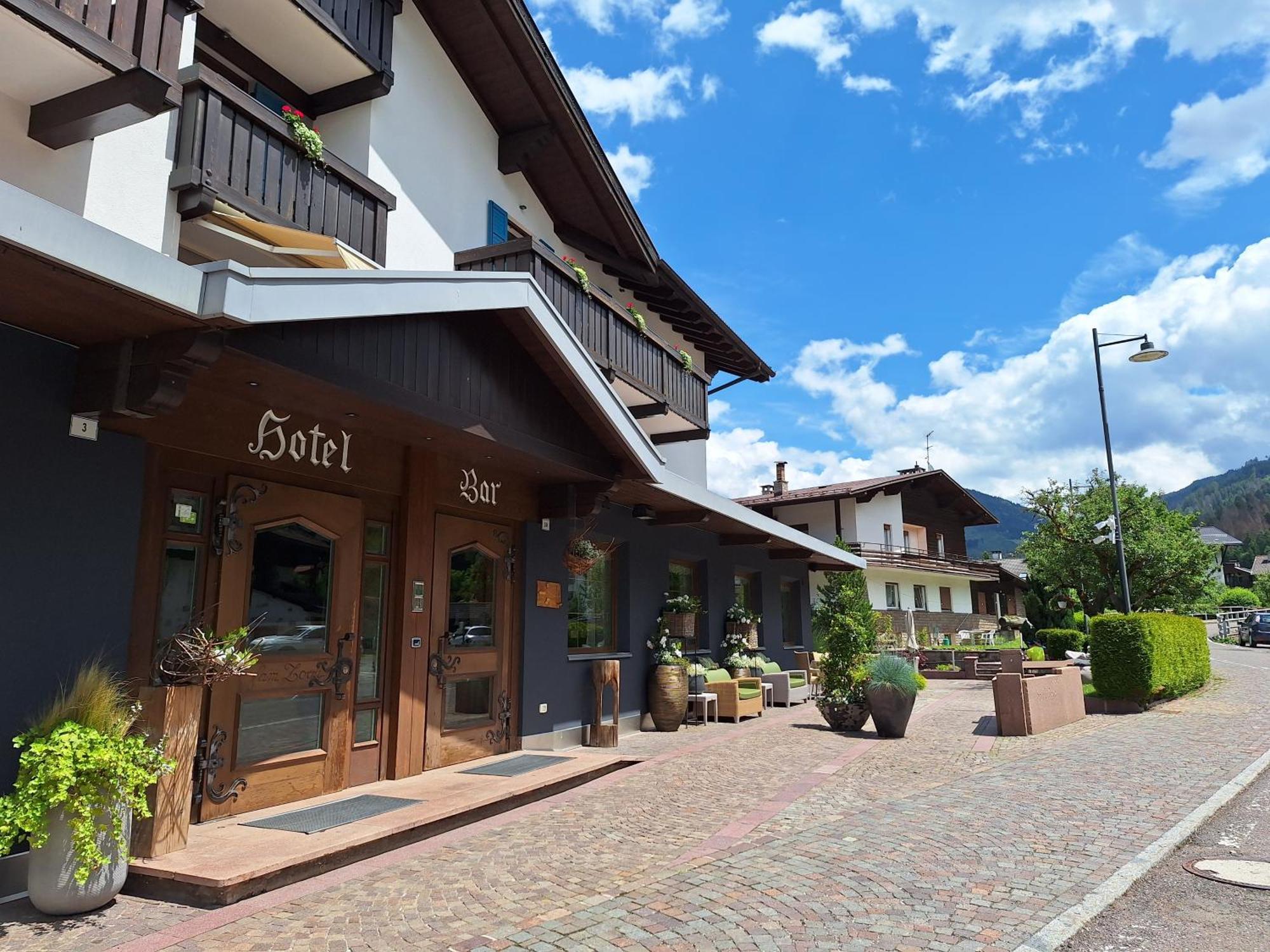 Hotel Nele Ziano Di Fiemme Exterior photo